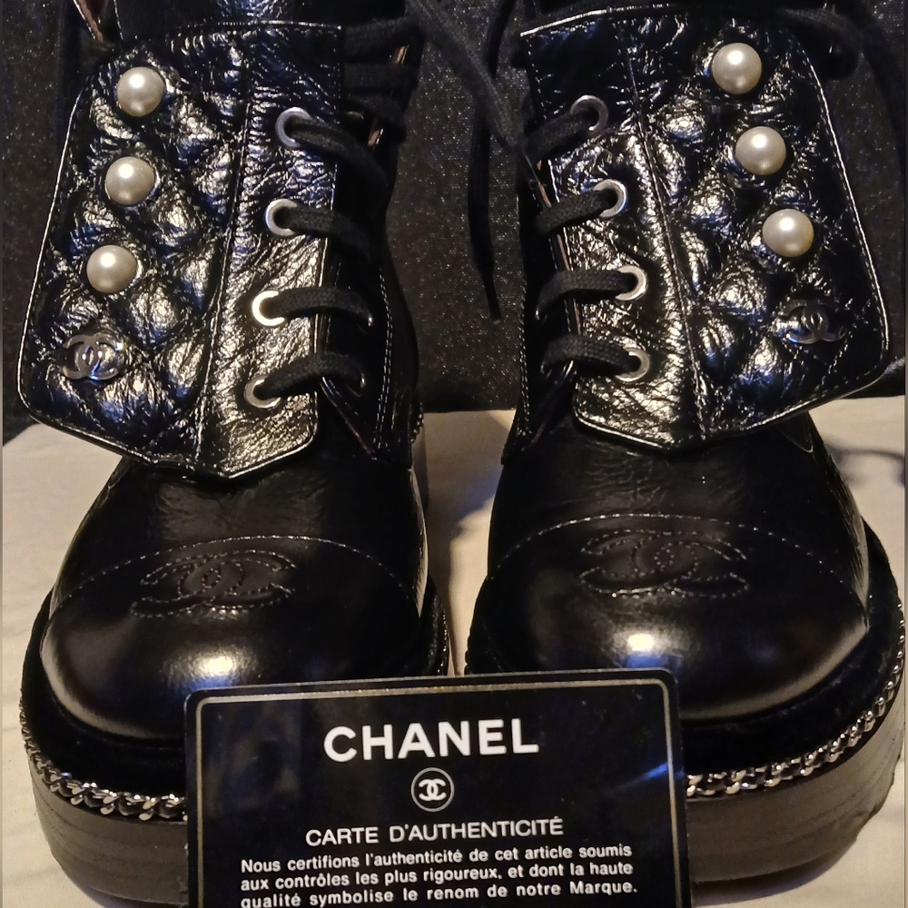 CHANEL SHORT BOOTS BLACK/37H/B